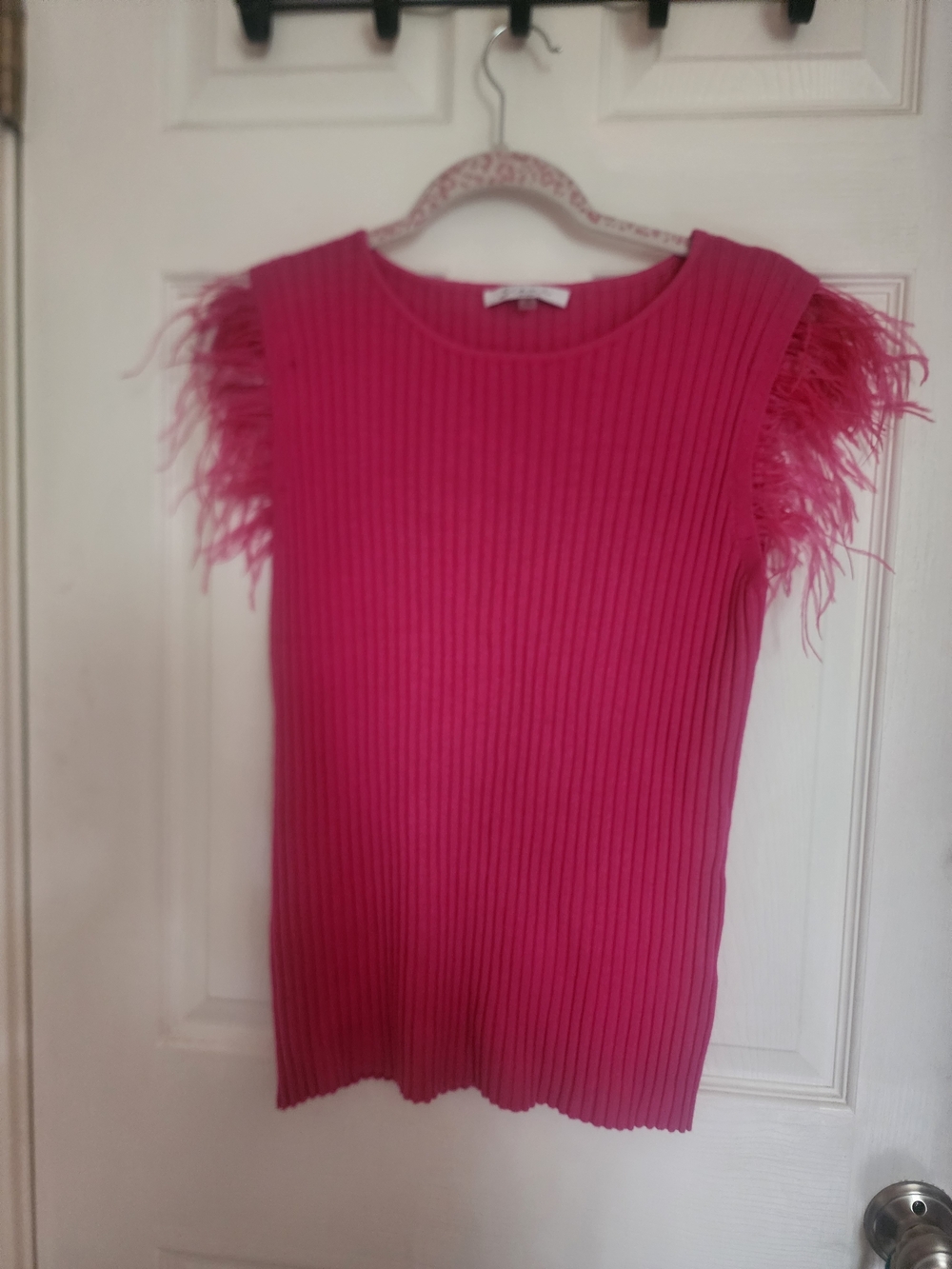 Sioni Bright Pink Feather-Sleeve Ribbed Tank Top